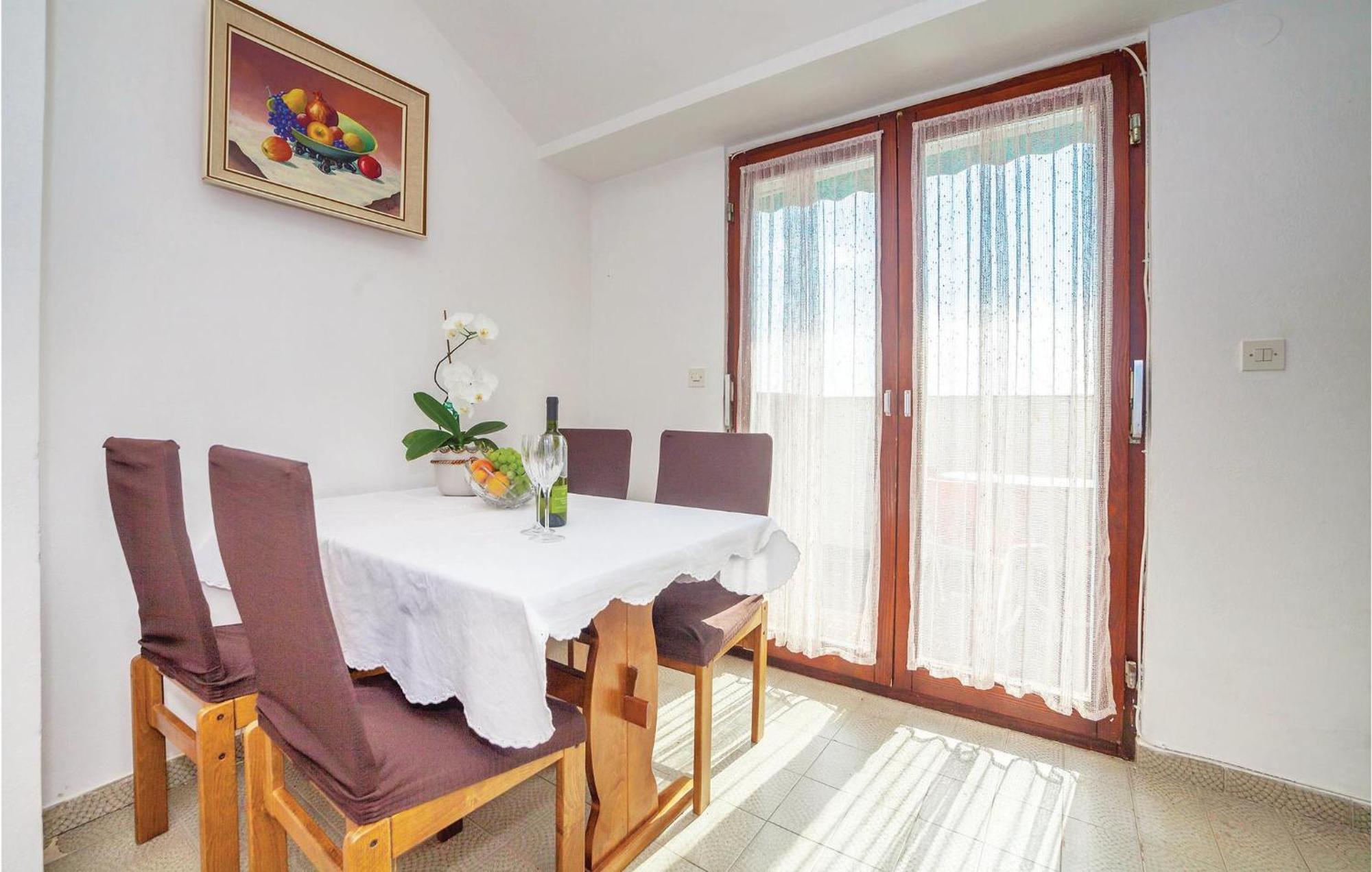 2 Bedroom Amazing Apartment In Crikvenica Exterior photo